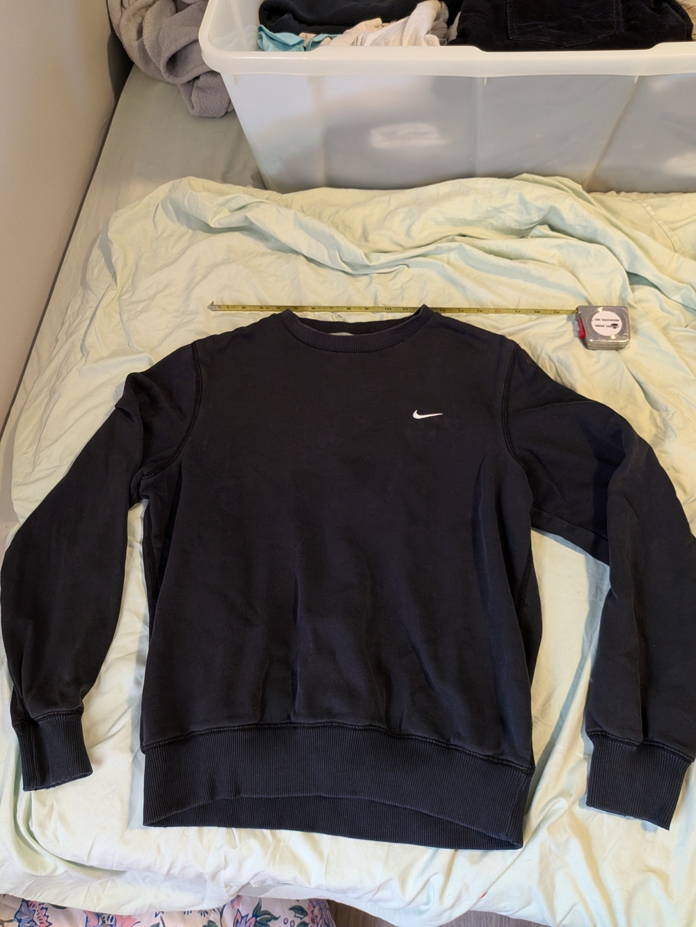 Nike Men's Black Crewneck Sweatshirt